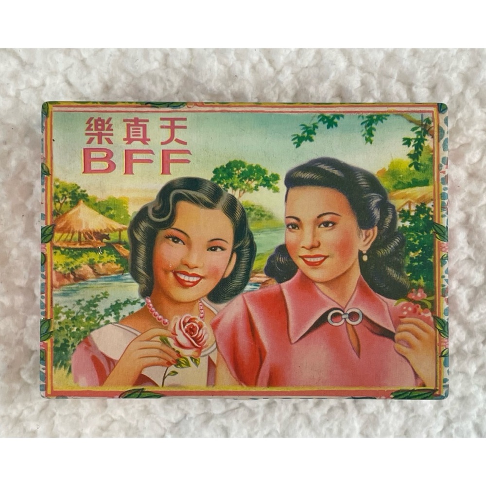 BLUE Q • Pink/Green/Multi 2011 Asian BFF Novelty Mini Pocket Box - Picture 3 of 15